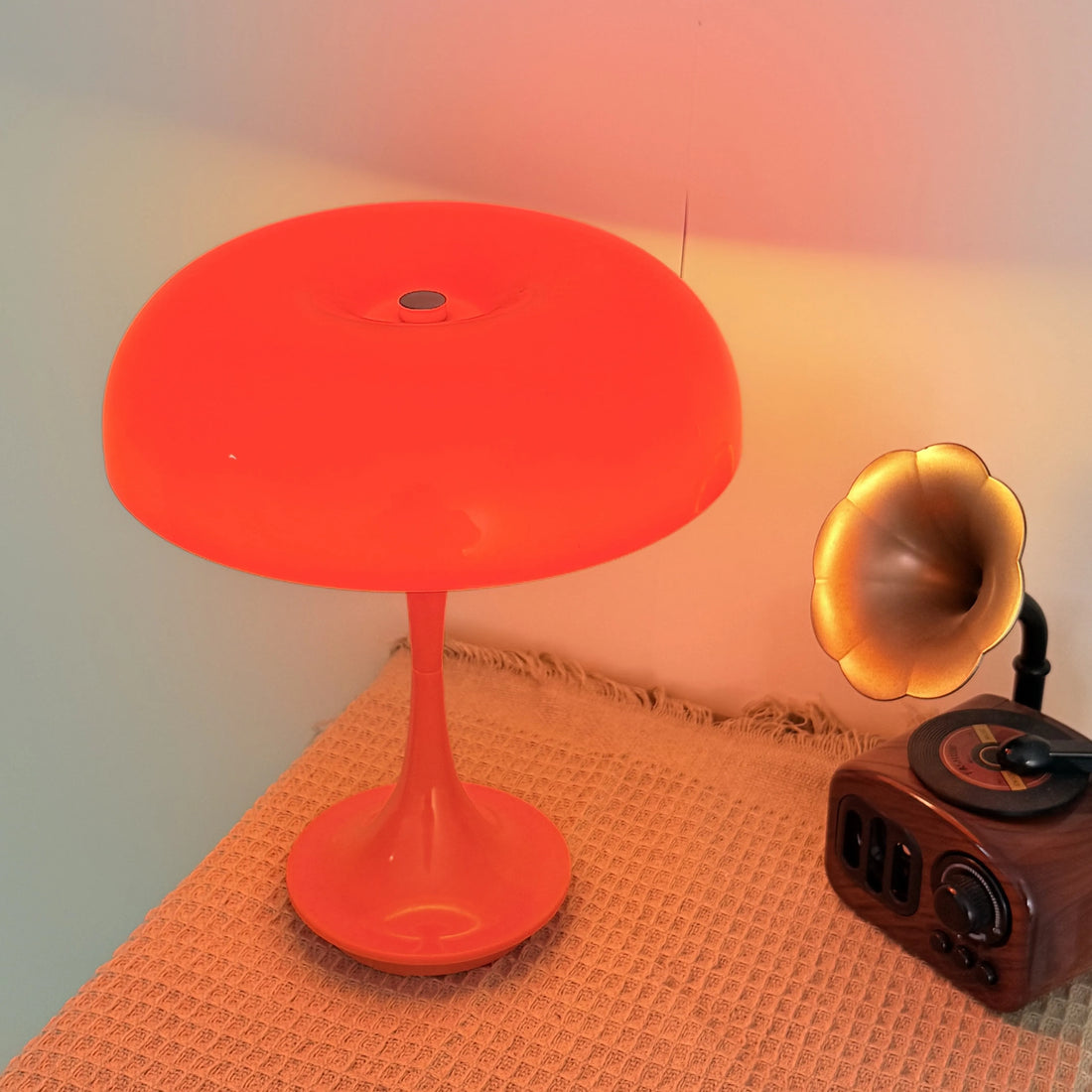 Retro Mushroom Touch Lamp | 3-Color LED Night Light – Rechargeable Cordless
