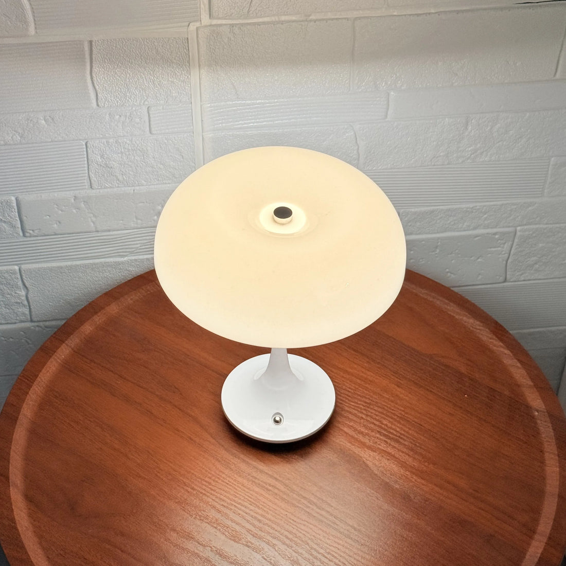 Retro Mushroom Touch Lamp | 3-Color LED Night Light – Rechargeable Cordless