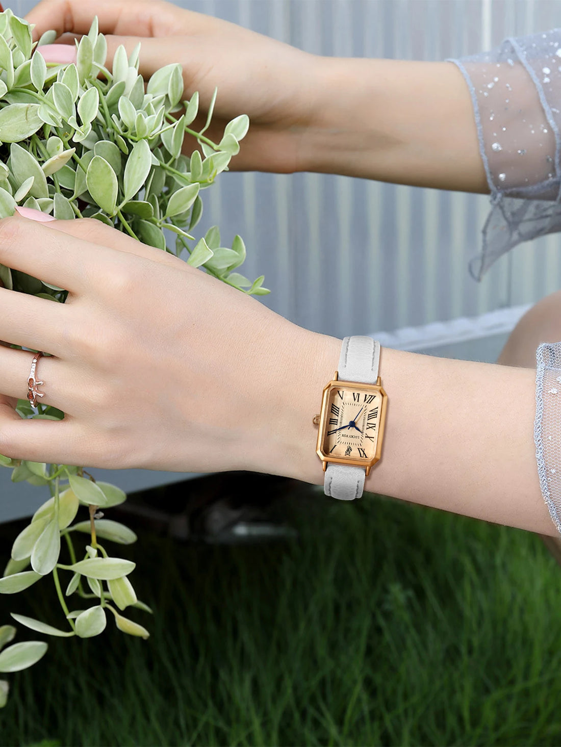 Vintage Square Leather Watch for Women – Retro Digital Quartz Wristwatch